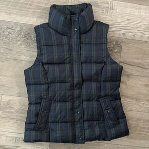 G.H. Bass Down Vest Jacket Womens Small Navy Tartan Plaid Full Zip Puff Outdoor